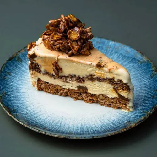 Dulce de Leche Ice Cream Cake