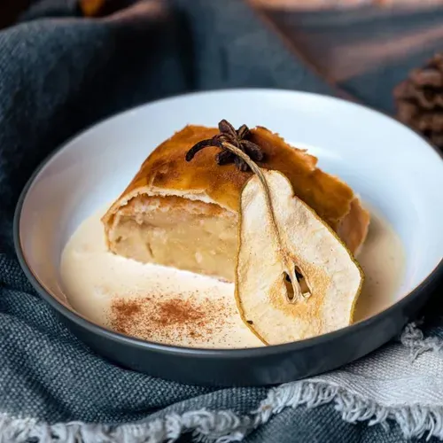 Strudel cu mere si scortisoara