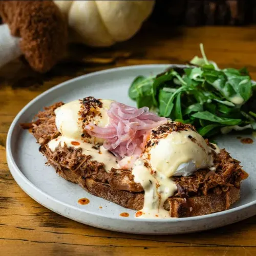 Pulled Pork Eggs Benedict